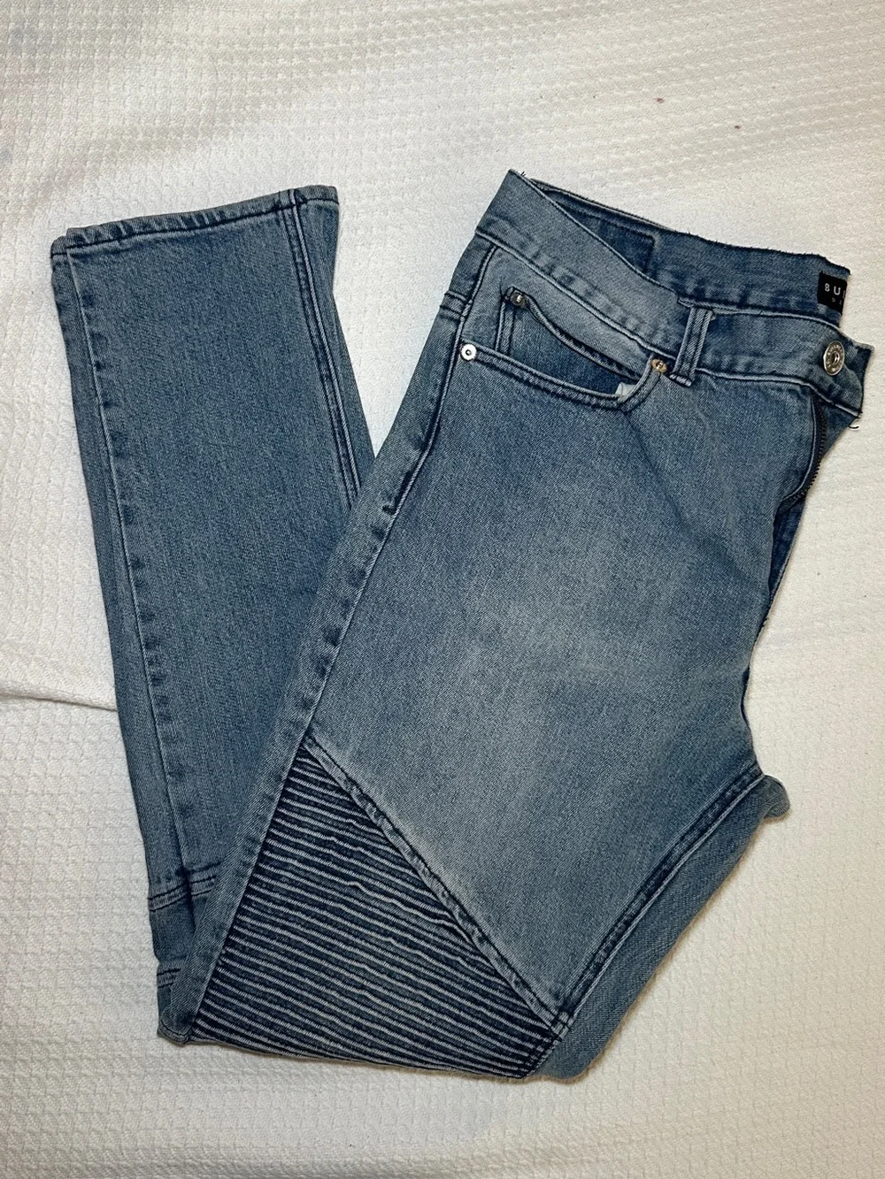 Bullhead Men's Skinny Jeans in Medium Blue Denim